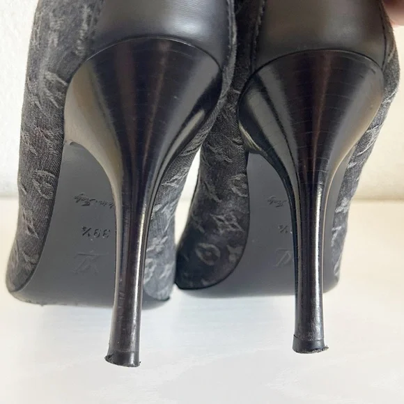 Louis Vuitton Vintage Monogram Canvas Black Gray Buckle Heels Pumps Size EU 39.5 - Picture 13 of 15